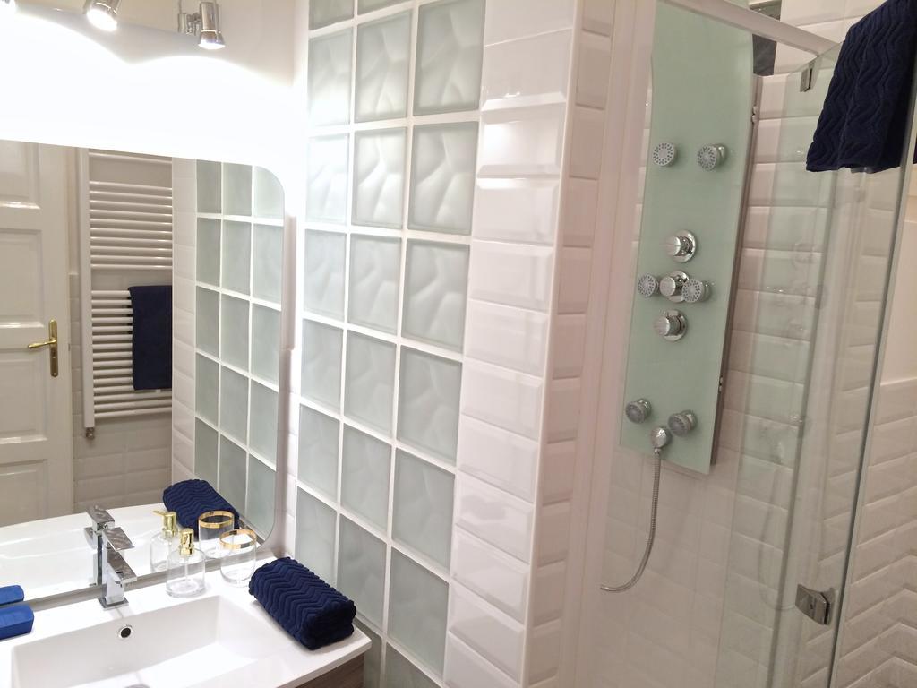 Hello Downtown Apartment - Eiffel Budapest Rom bilde