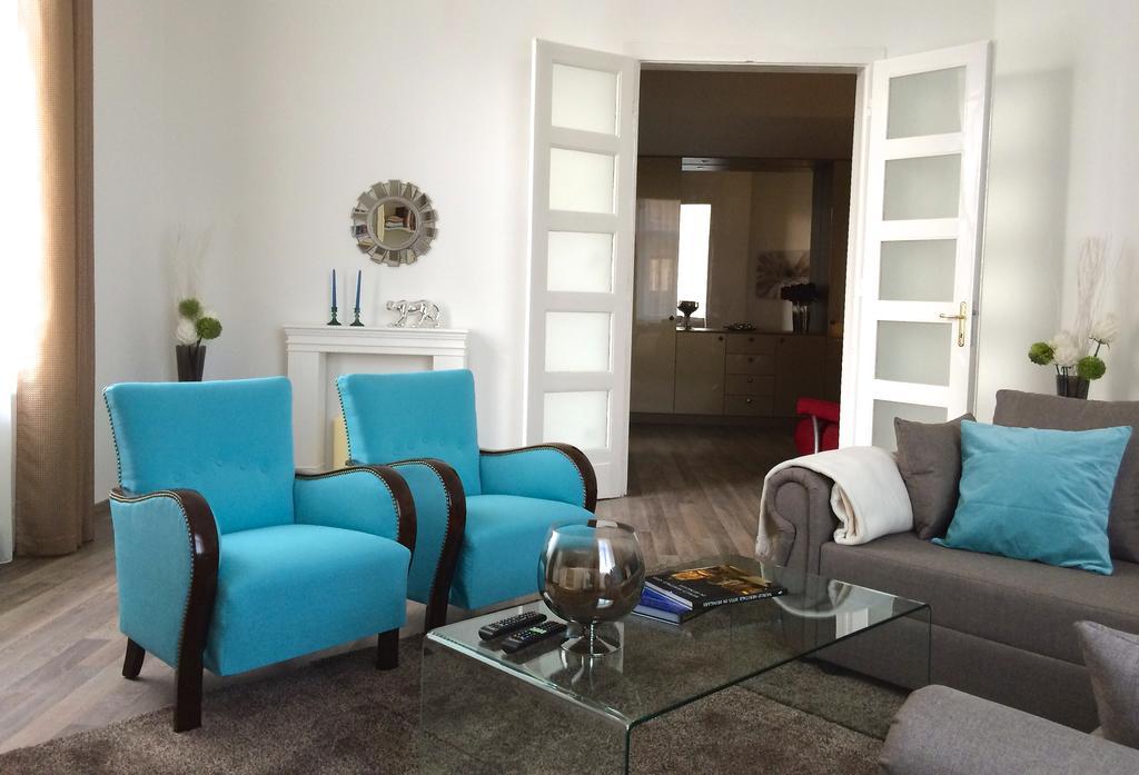 Hello Downtown Apartment - Eiffel Budapest Rom bilde