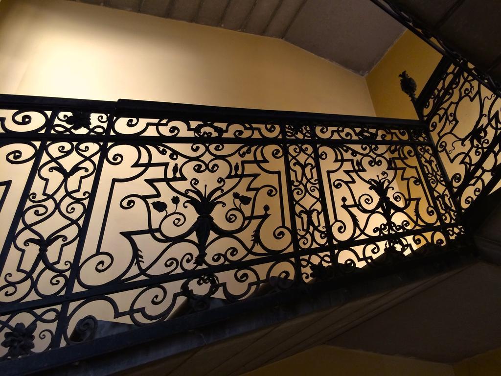 Hello Downtown Apartment - Eiffel Budapest Rom bilde